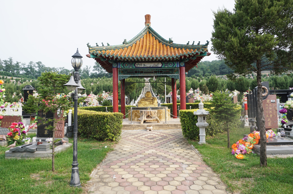 抚顺龙山息园环境展示