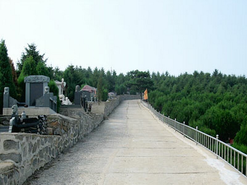 沈阳塔山公墓环境环境展示