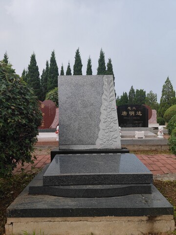 墓碑不同类型与价格