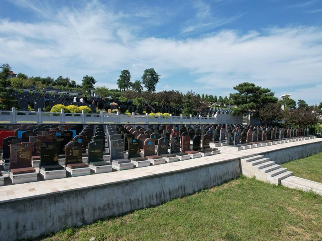 沈阳龙生墓园环境展示