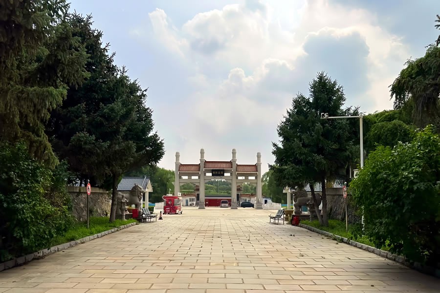 沈阳回龙岗公墓环境展示