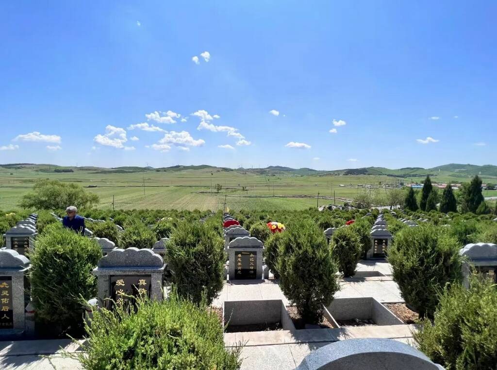 沈阳双龙山墓园环境展示