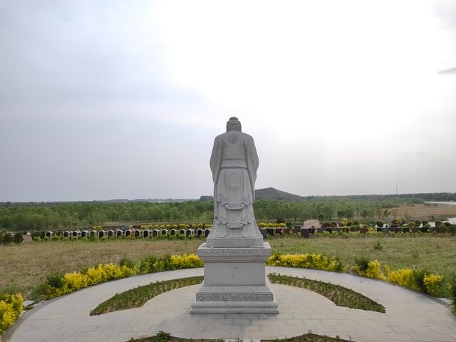 沈阳隆宝山墓园环境展示