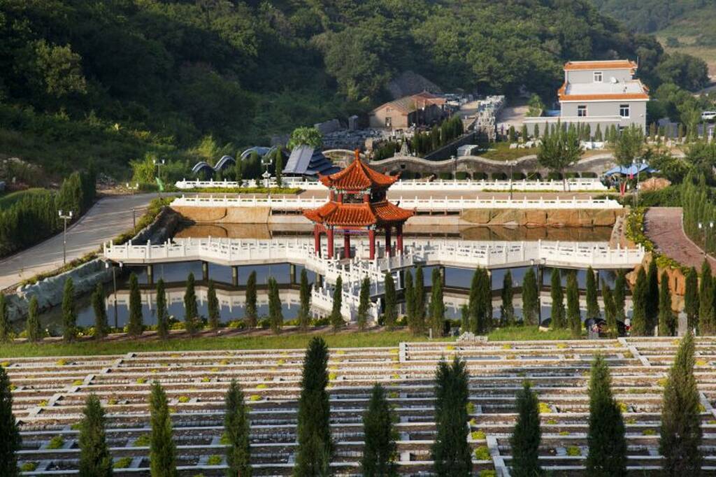 沈阳大河贝墓园