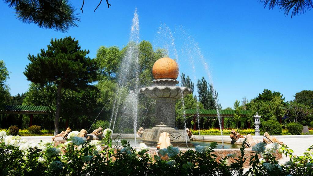 沈阳市菩遥山墓园