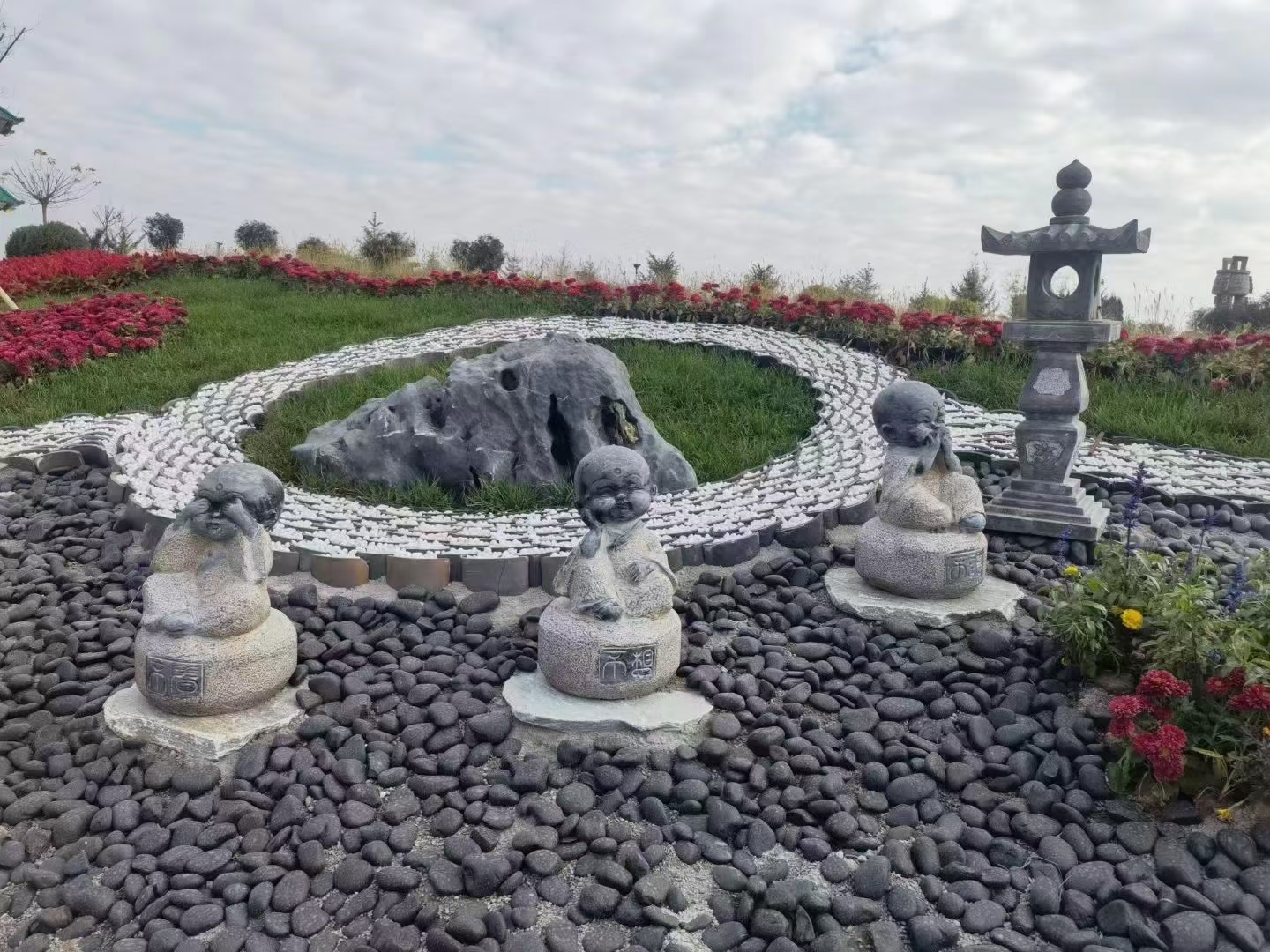 圣河山墓园 圣河山墓园