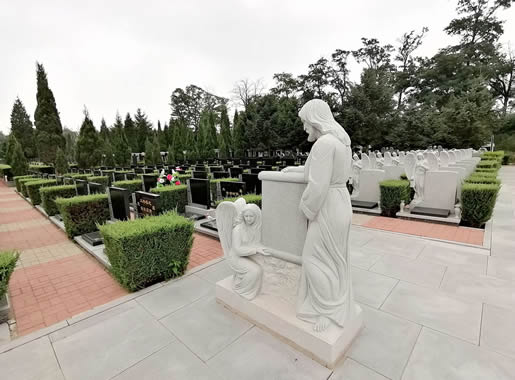 西郊卧龙墓园 西郊卧龙墓园