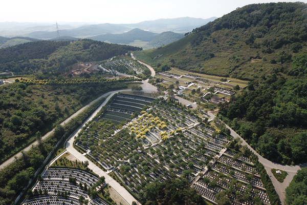 沈阳观陵山墓园