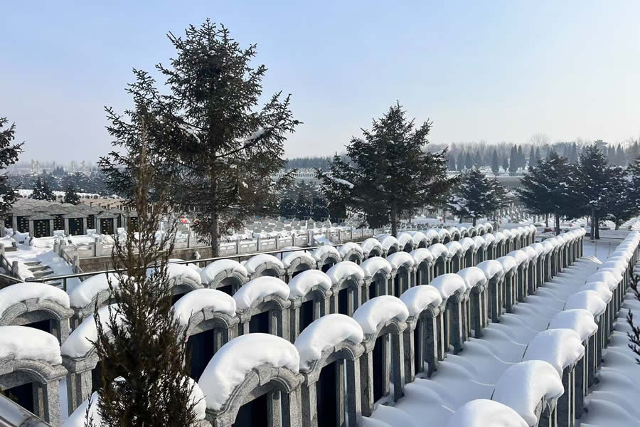 骏龙泉墓园