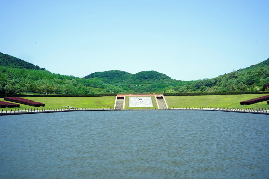 观陵山墓园 观陵山墓园