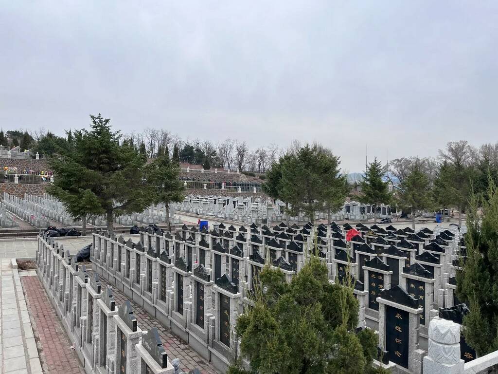 沈阳骏龙泉墓园