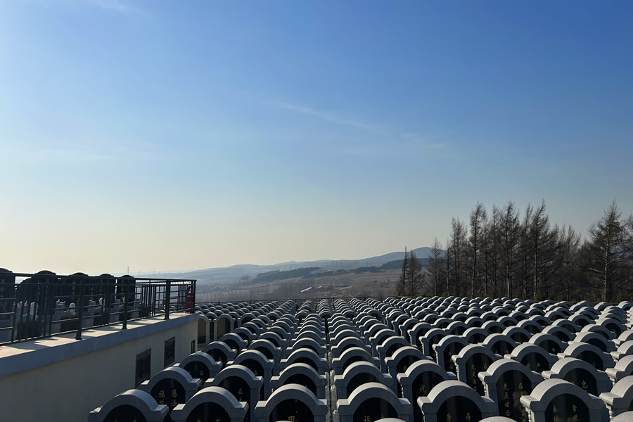 沈阳龙福山墓园