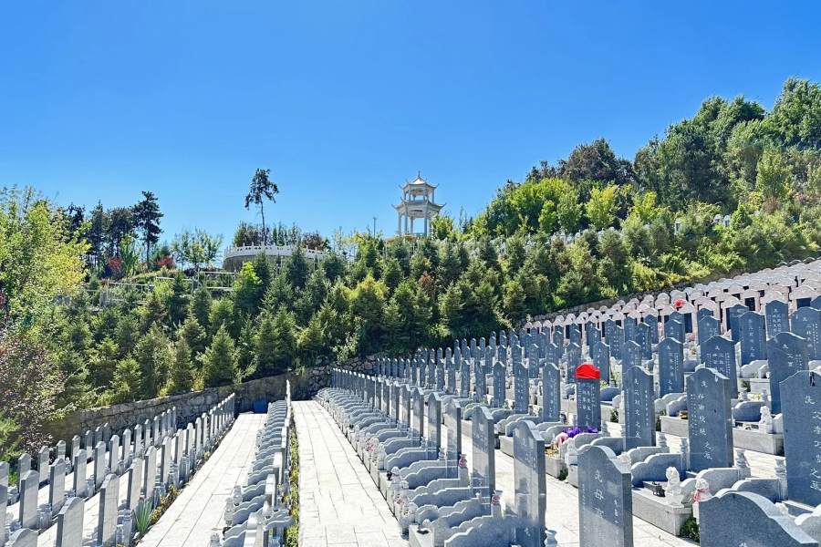 沈阳东山墓园
