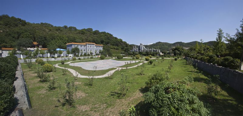 沈阳大河贝墓园