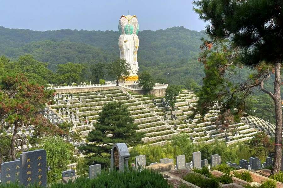 沈阳大河贝墓园