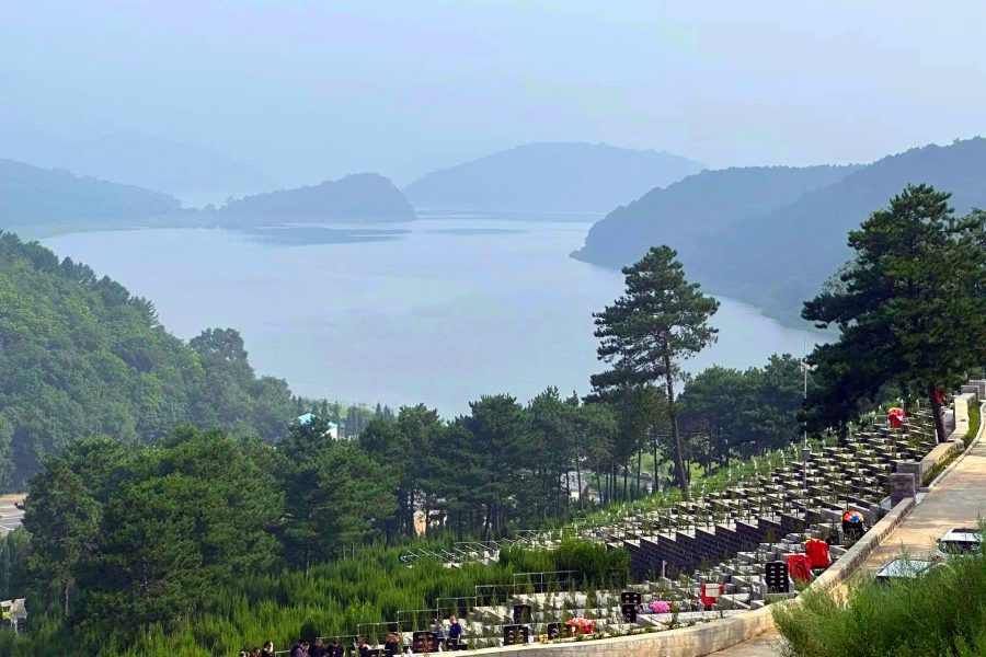 沈阳大河贝墓园