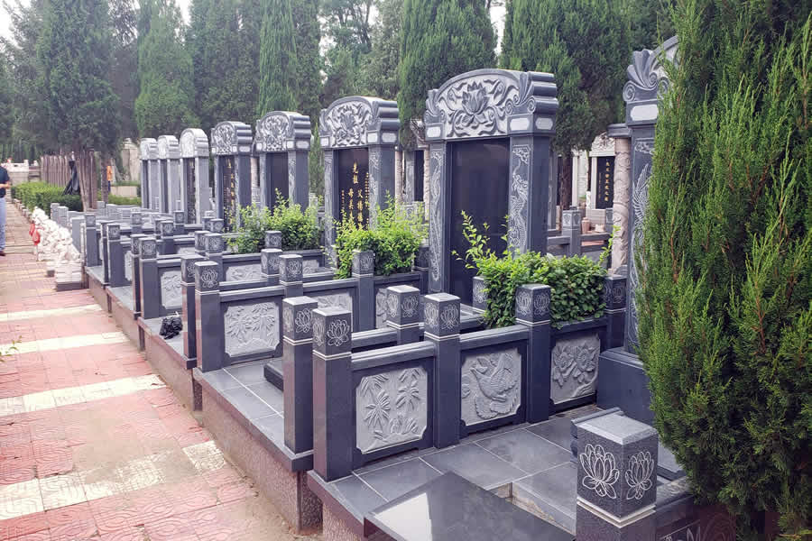 沈阳卧龙墓园