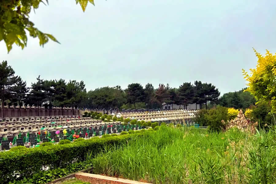 沈阳东山墓园