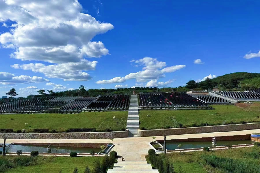 沈阳圣龙泉墓园 沈阳圣龙泉墓园