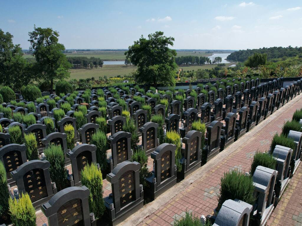 沈阳龙生墓园