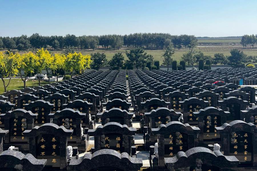 沈阳龙福山墓园