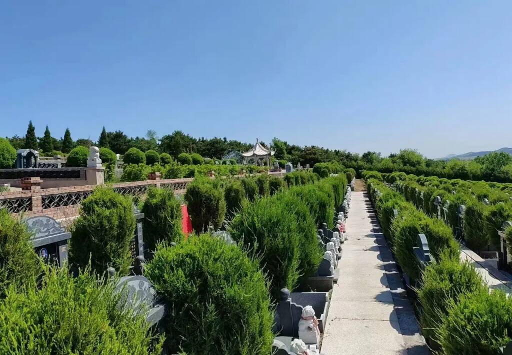 沈阳双龙山墓园