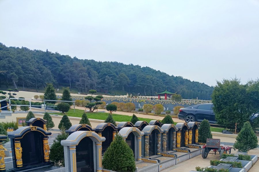 沈阳龙福山墓园