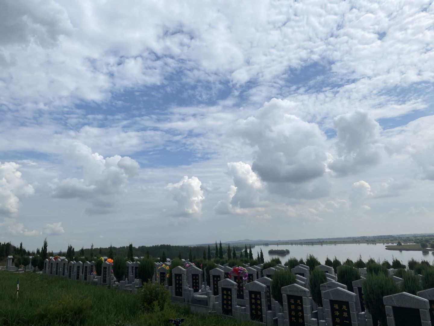 沈阳圣河山墓园