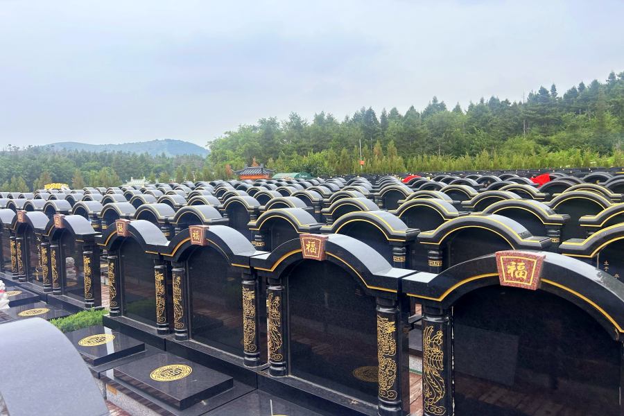 沈阳龙福山墓园
