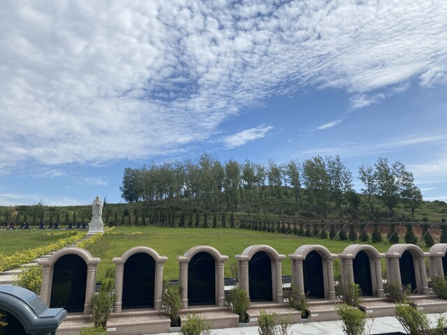 沈阳隆宝山墓园