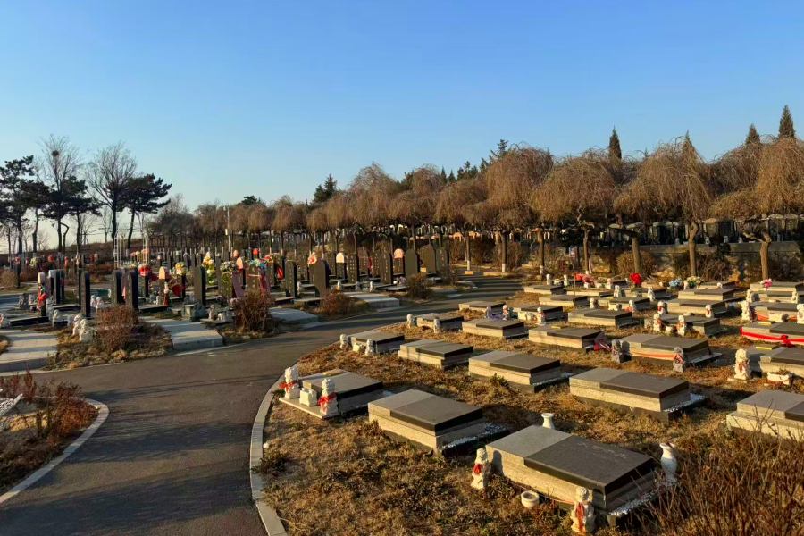 沈阳回龙岗墓园