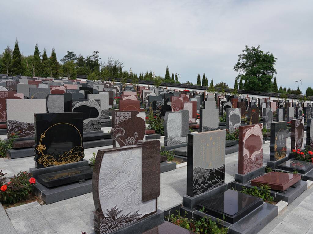 沈阳龙生墓园