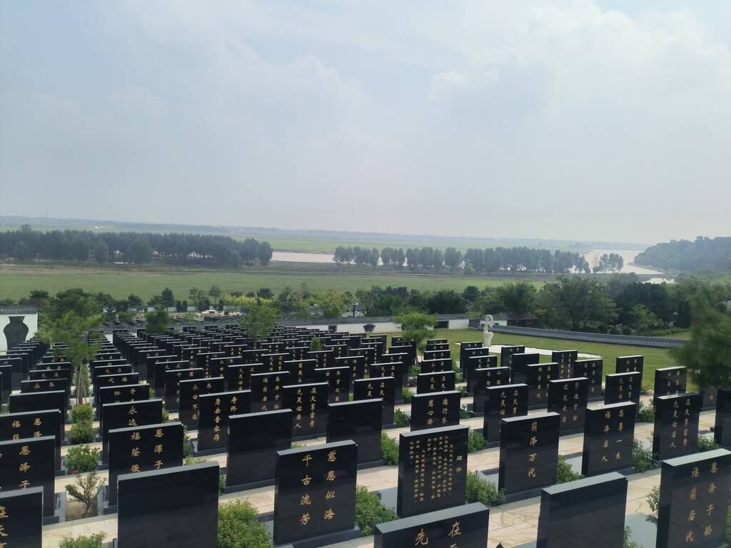 沈阳龙生墓园