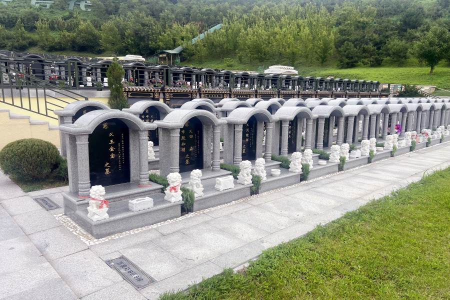 沈阳龙福山墓园