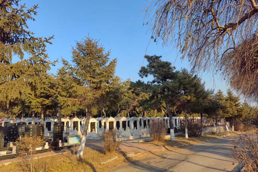 沈阳回龙岗墓园 沈阳回龙岗墓园