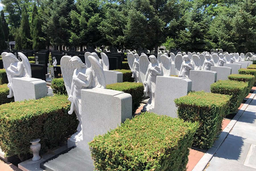 沈阳西郊卧龙墓园