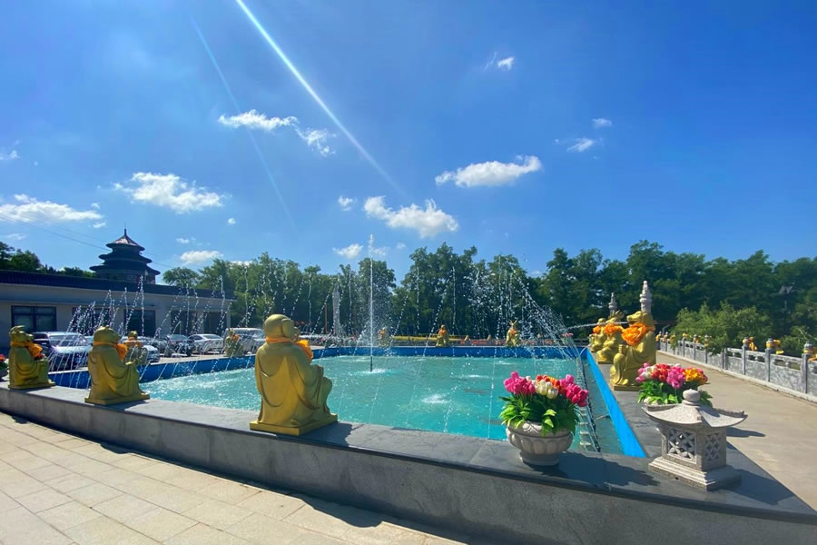 沈阳龙泉古园墓园