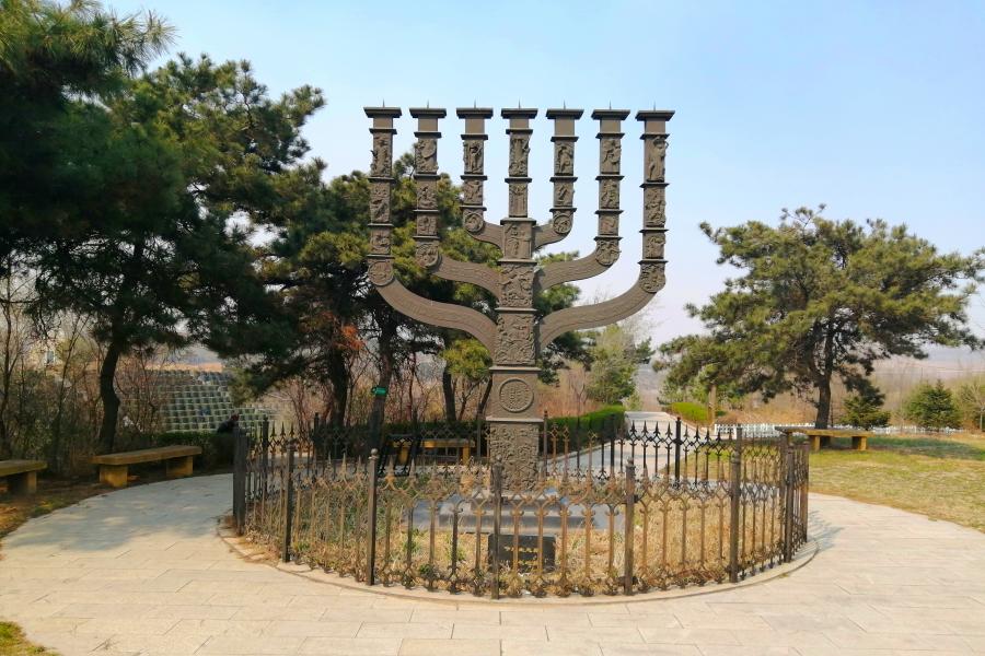 沈阳卧龙墓园 沈阳卧龙墓园