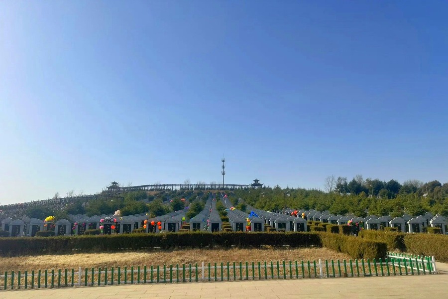 沈阳卧龙公墓 沈阳卧龙公墓