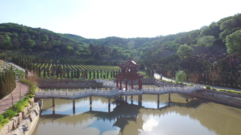 沈阳大河贝墓园