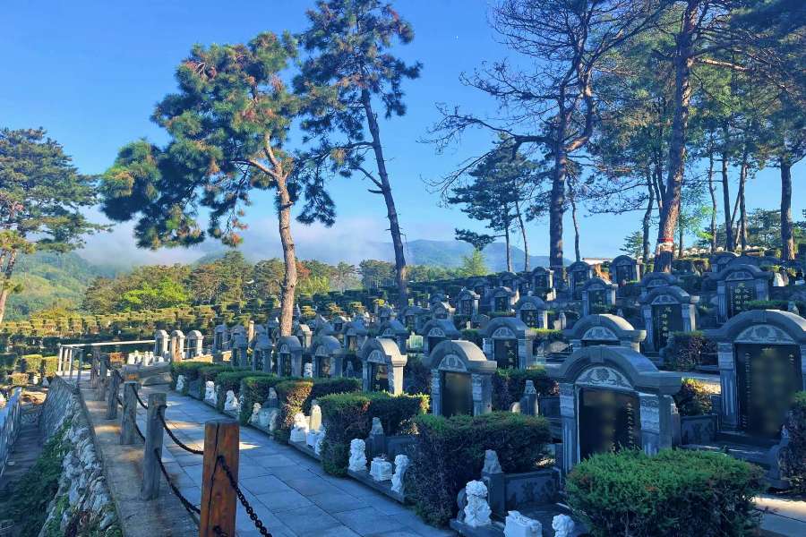 沈阳青云山墓园