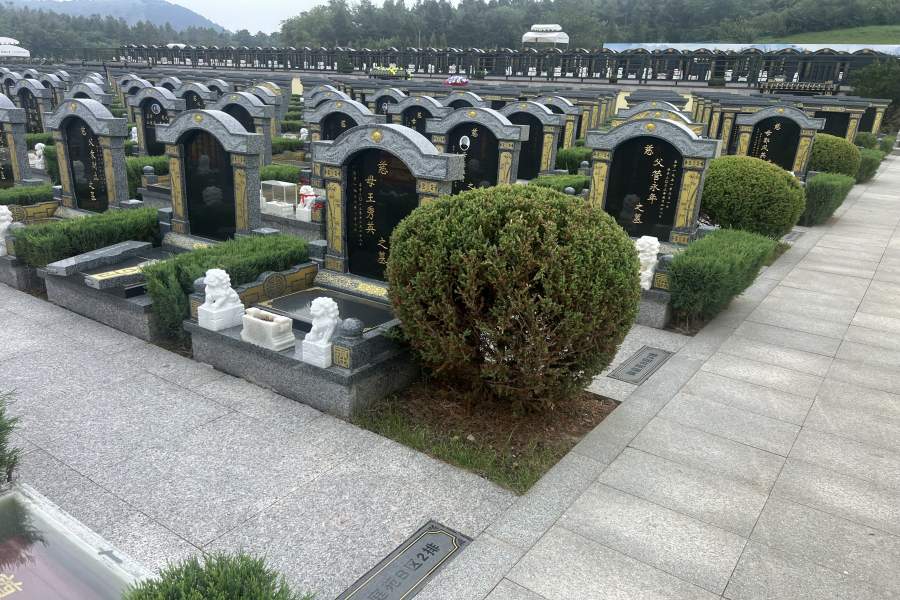 沈阳龙福山墓园