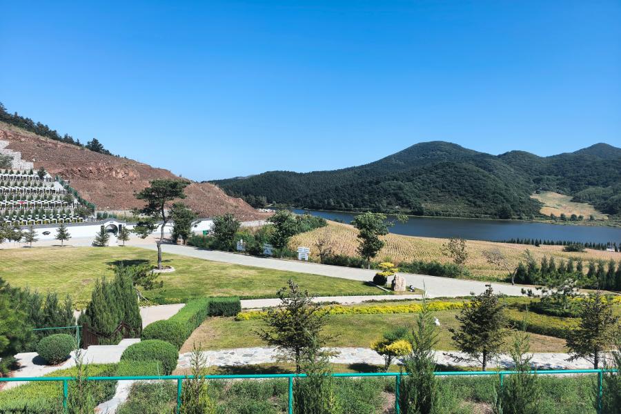 青云山墓园