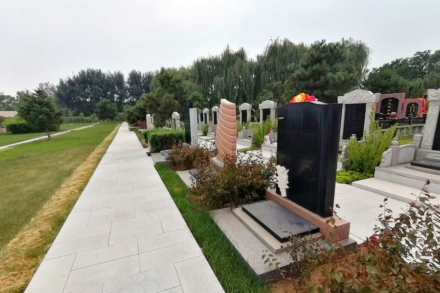 沈阳卧龙墓园 沈阳卧龙墓园