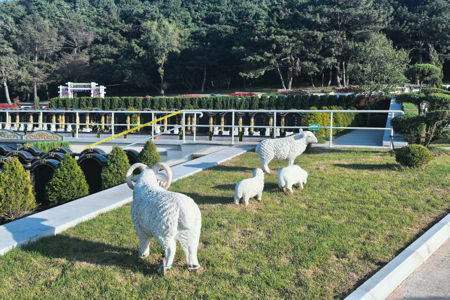 百贯山松陵公墓 百贯山松陵公墓