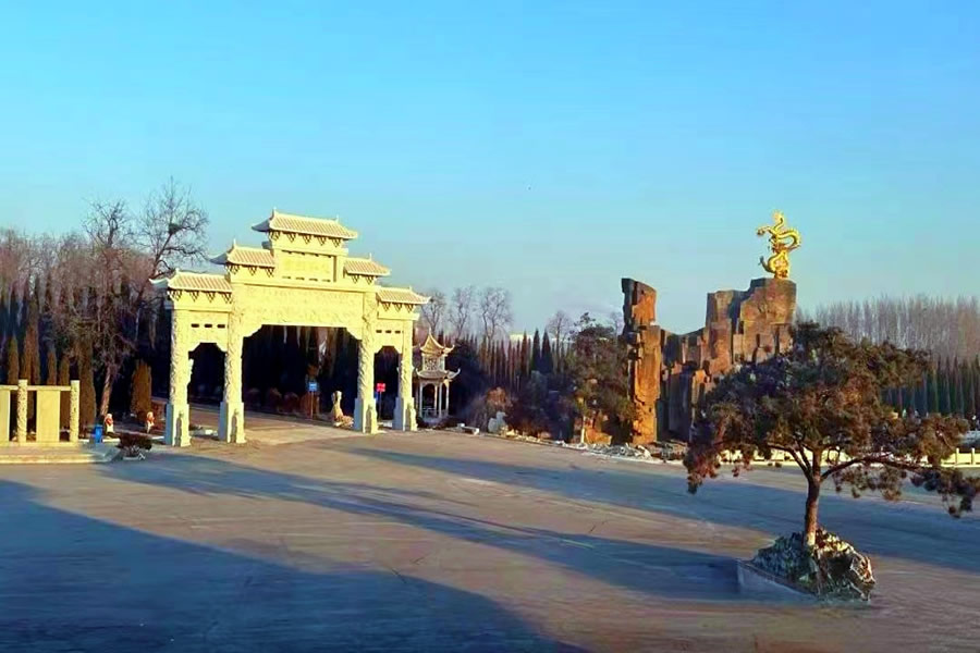 沈阳卧龙墓园